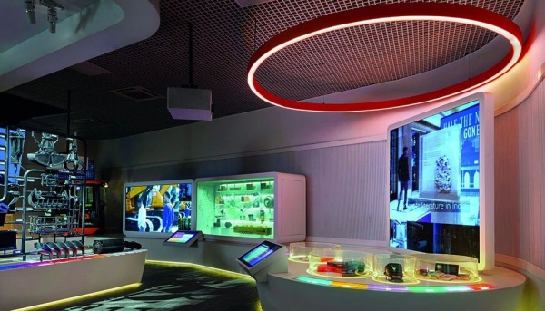 工程機(jī)械企業(yè)展廳設(shè)計(jì)案例